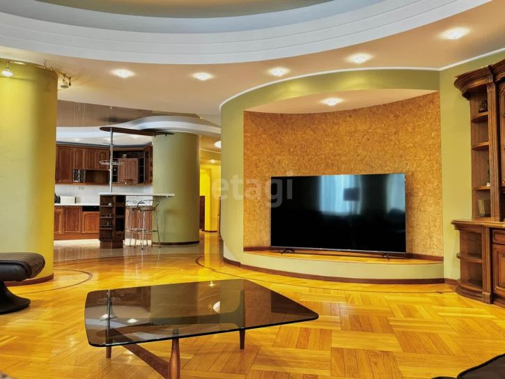 3-комн квартира Пешеходная улица