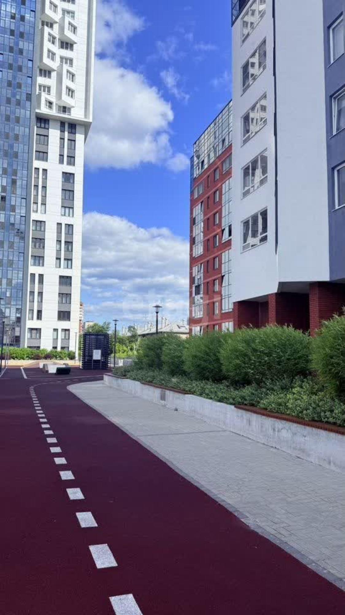 Продажа 1-комн квартиры улица Марии Авейде