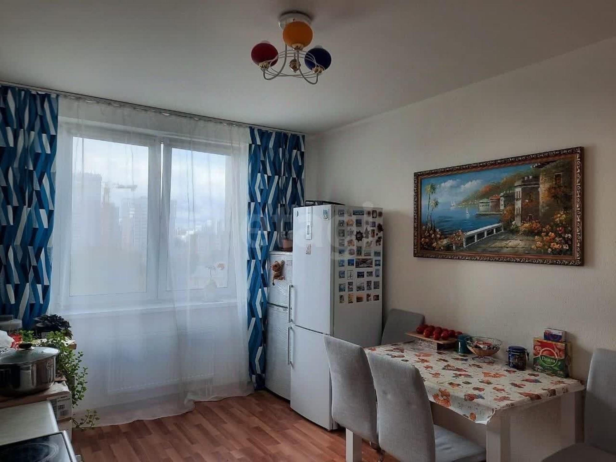 Продажа 2-комн квартиры Луганская улица