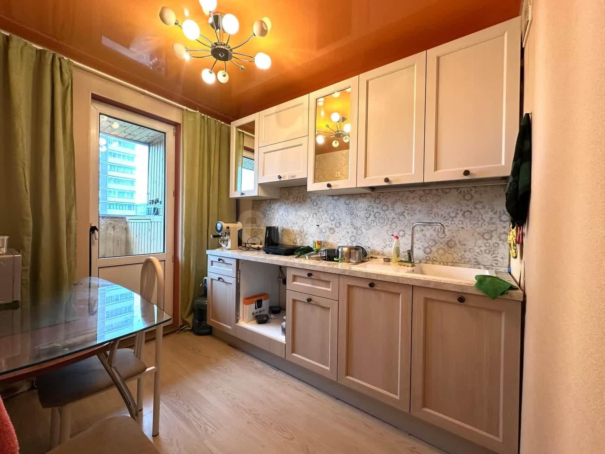 Продажа 2-комн квартиры улица Академика Бардина