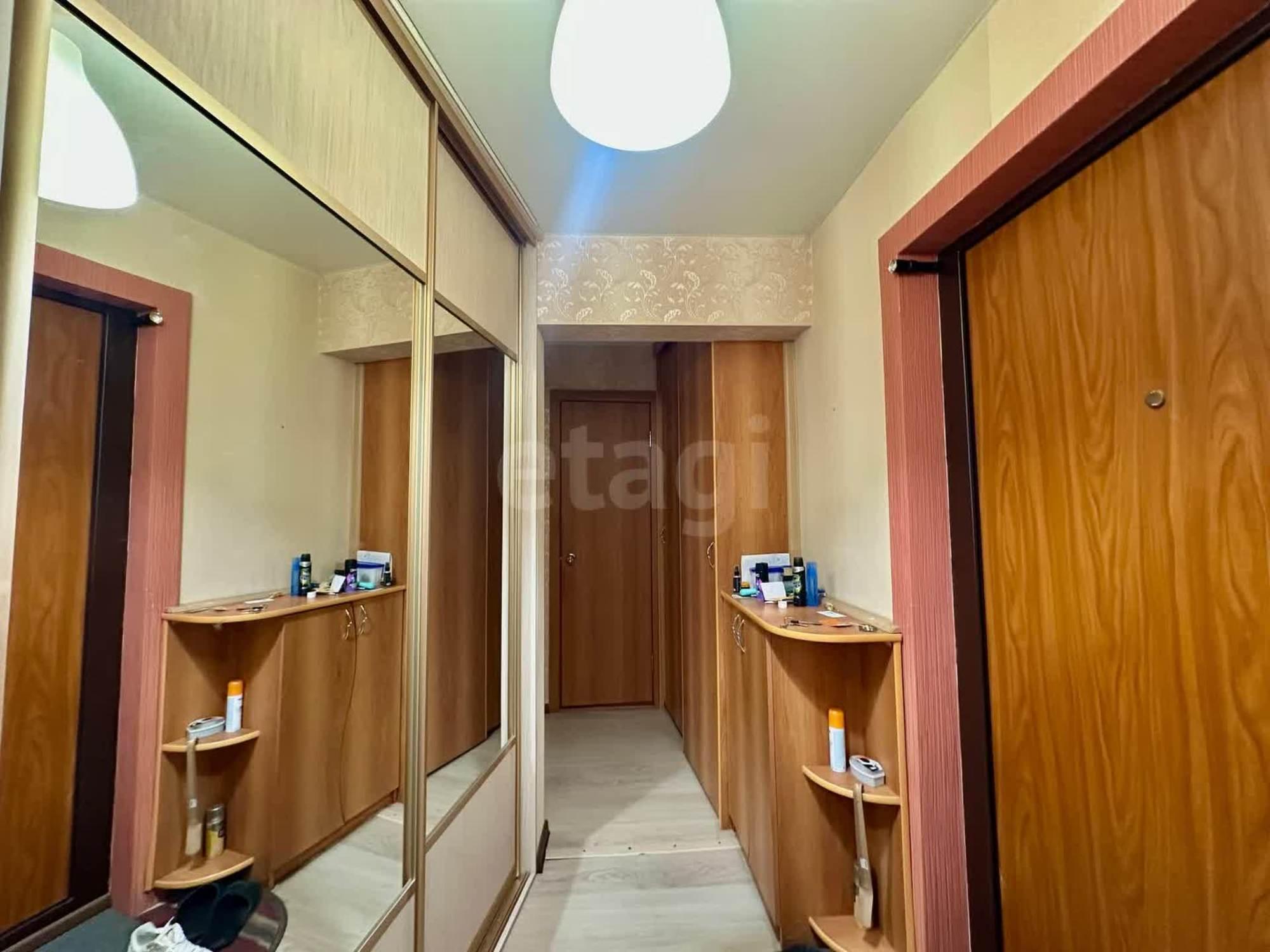 Продажа 2-комн квартиры улица Академика Бардина