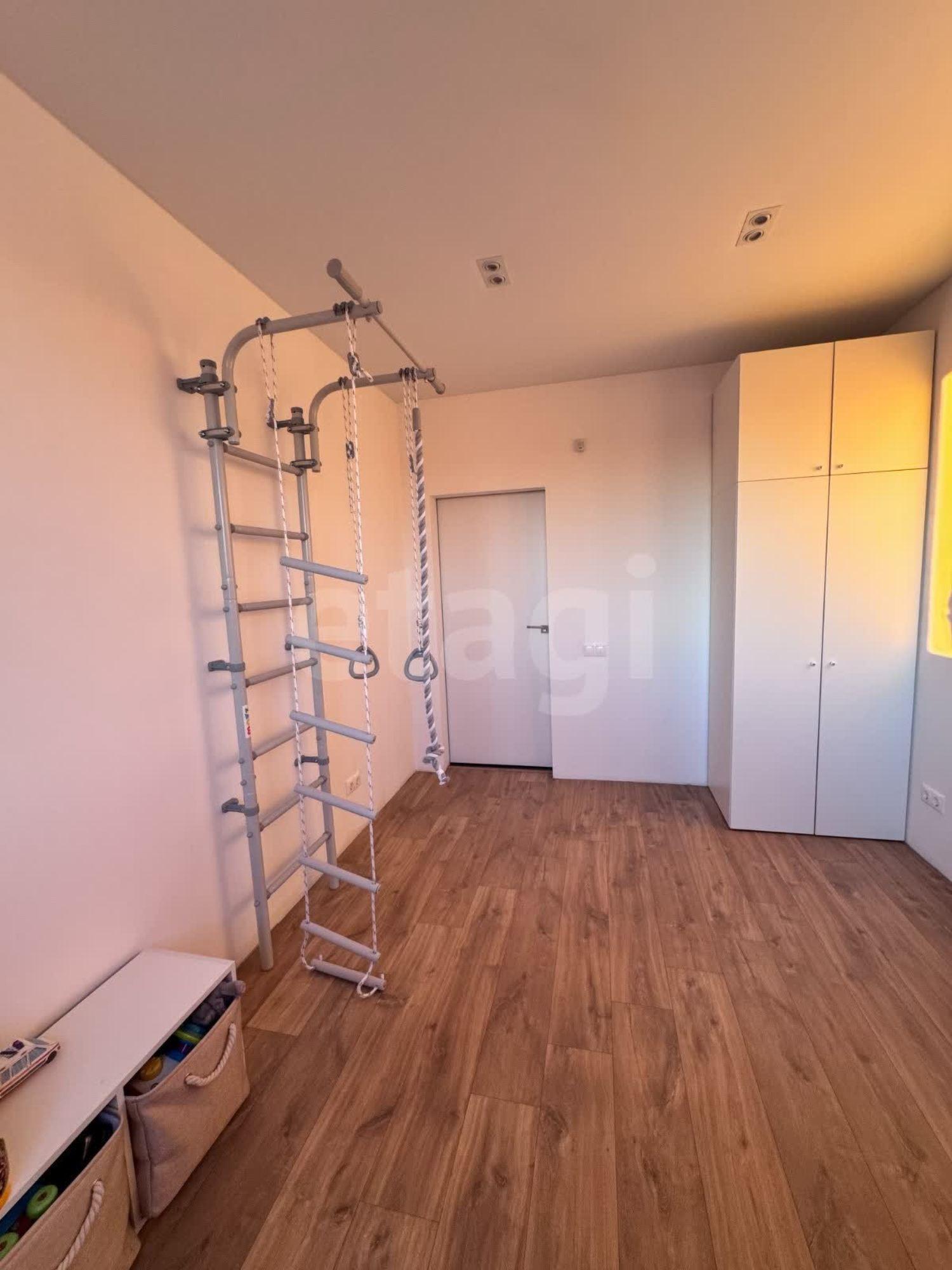 Продажа 3-комн квартиры улица Барвинка
