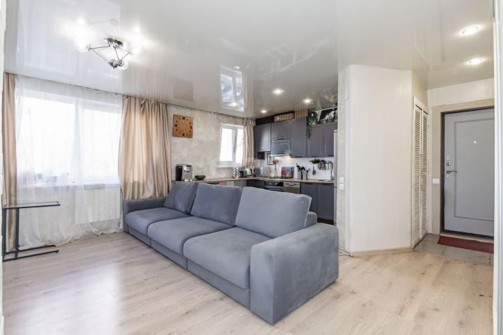 2-комн квартира улица Старых Большевиков