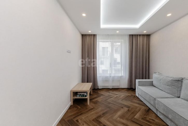 3-комн квартира улица Войкова