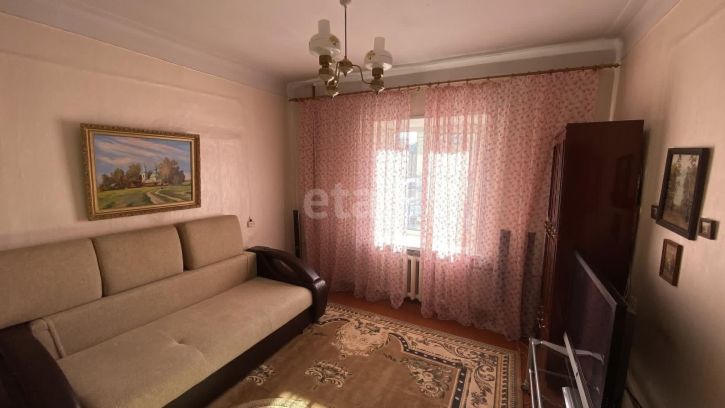 4-комн квартира улица 8 Марта