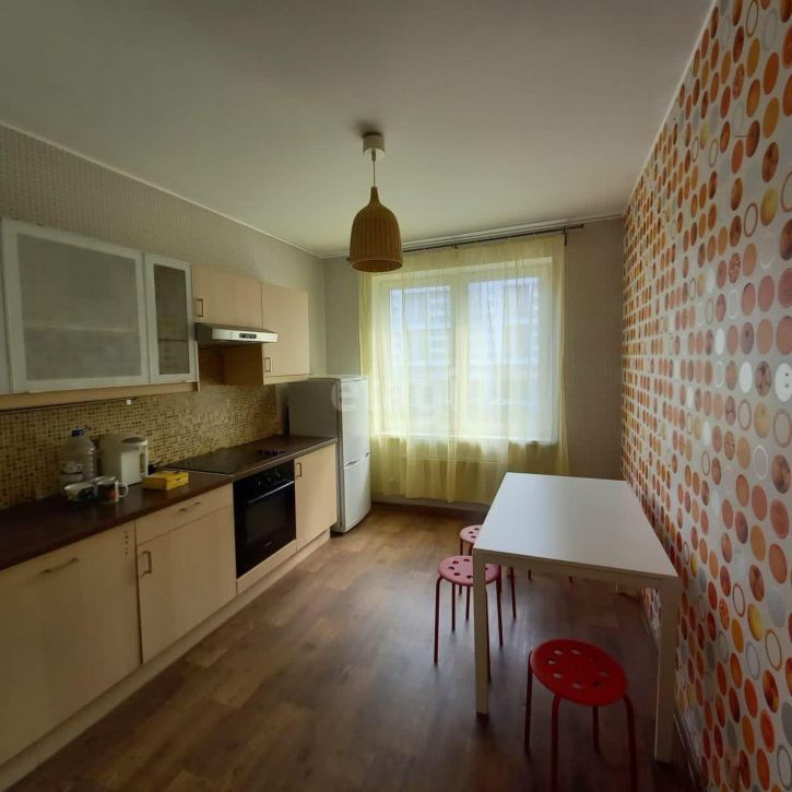 2-комн квартира улица Вильгельма де Геннина