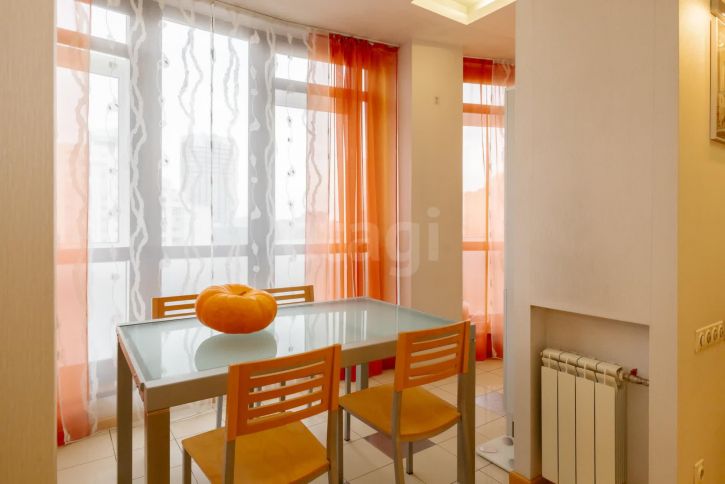 3-комн квартира улица Шевелёва