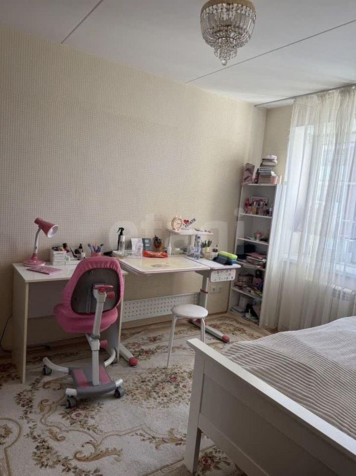 3-комн квартира бульвар Денисова-Уральского