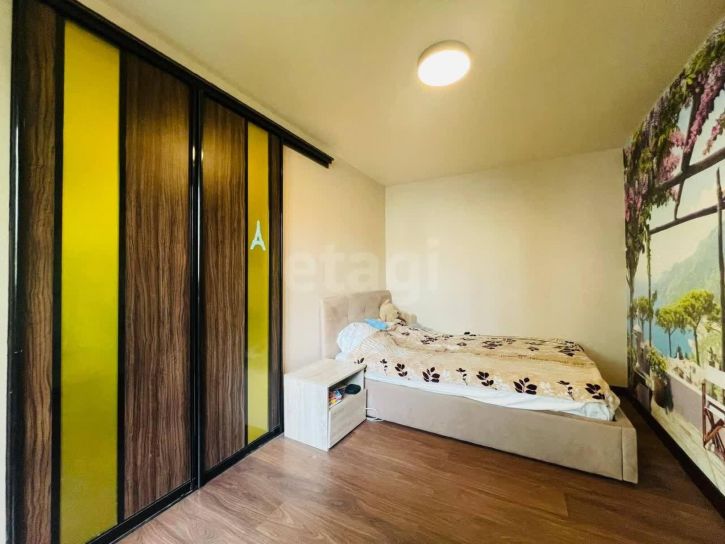 3-комн квартира улица Пальмиро Тольятти