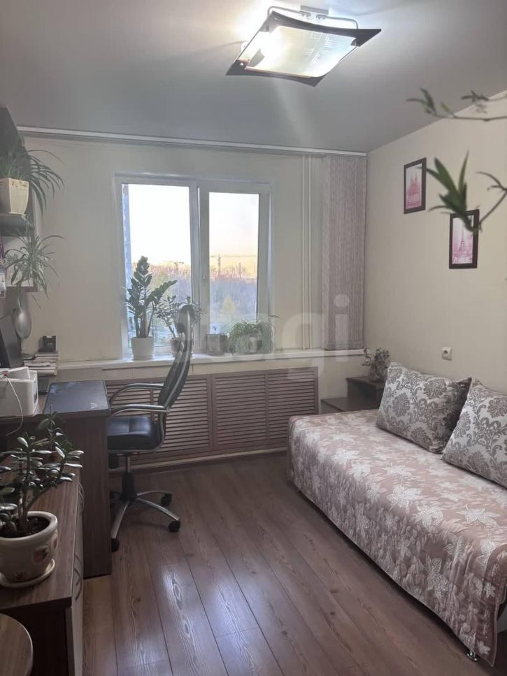 3-комн квартира улица Учителей