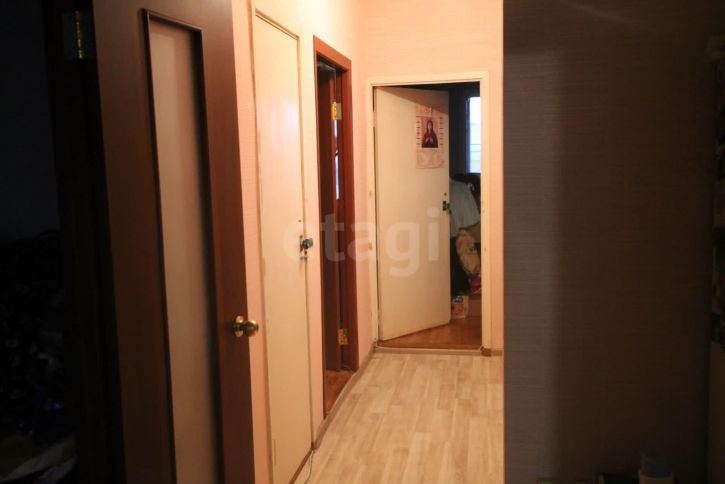 3-комн квартира бульвар Сергея Есенина