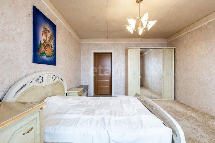 3-комн квартира улица 40-летия Октября