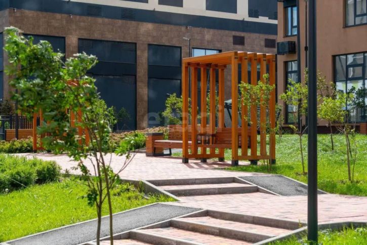 2-комн квартира в новом доме проспект Космонавтов