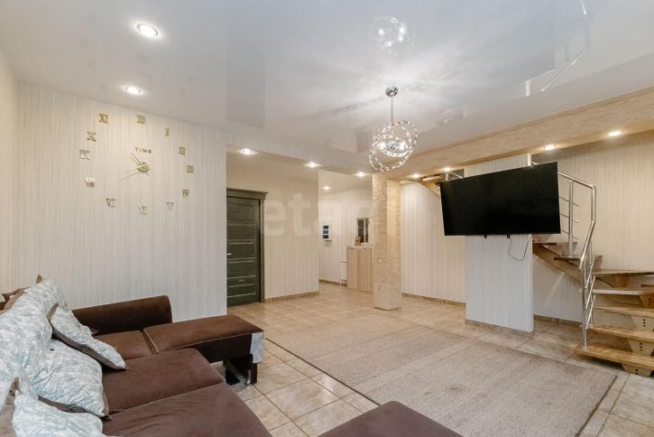 Коттедж/дом Хрустальногорская улица