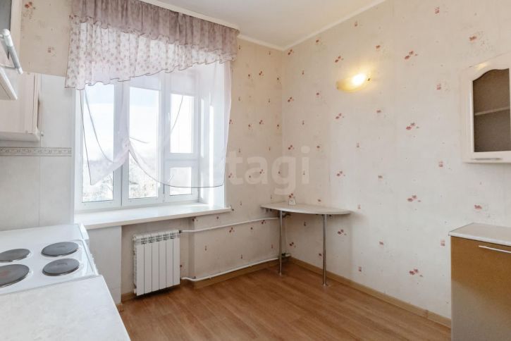 3-комн квартира улица Хмелёва