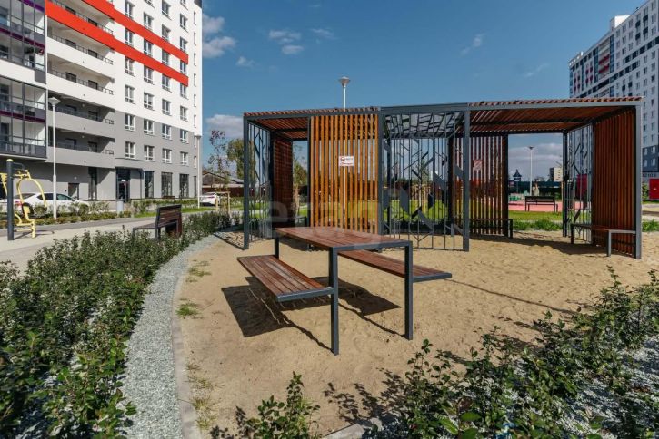 Студия Донбасская улица