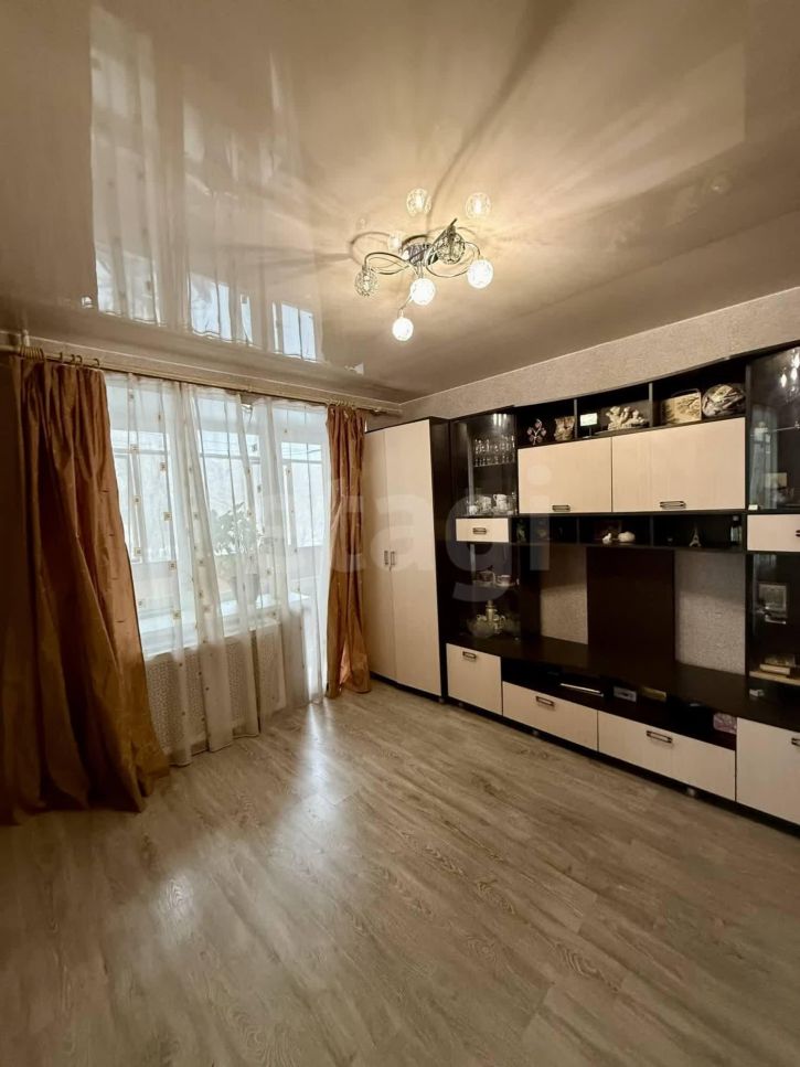 4-комн квартира Шефская улица