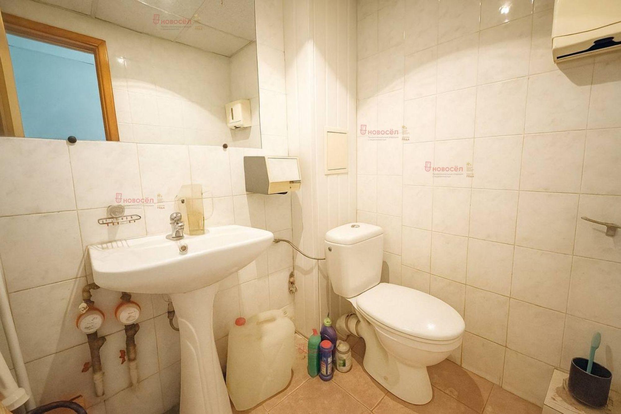 Сдать офис, помещение под офис за 100 000 рублей на Бр.быковых 19