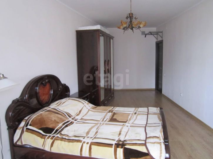 3-комн квартира улица Радищева