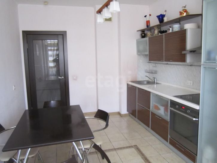 3-комн квартира улица Радищева