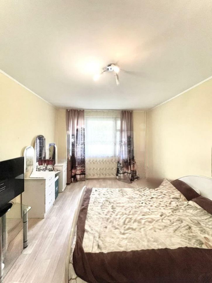 4-комн квартира улица Калинина