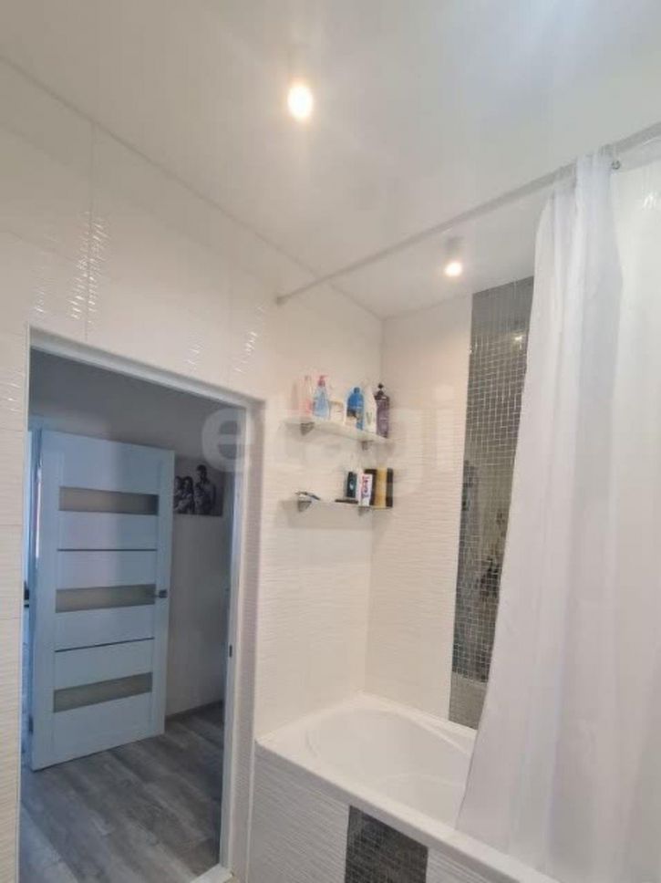 3-комн квартира Лучистая улица