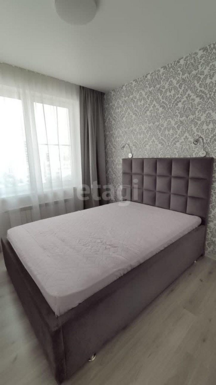 3-комн квартира улица Краснолесья