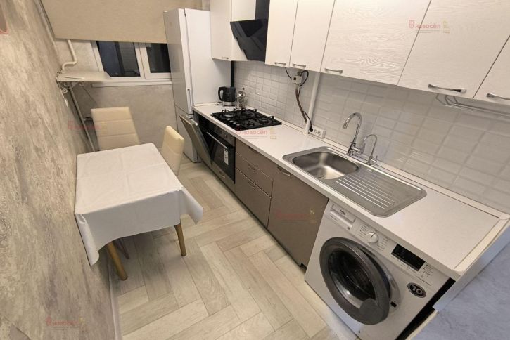 3-комн квартира Фрезеровщиков 39