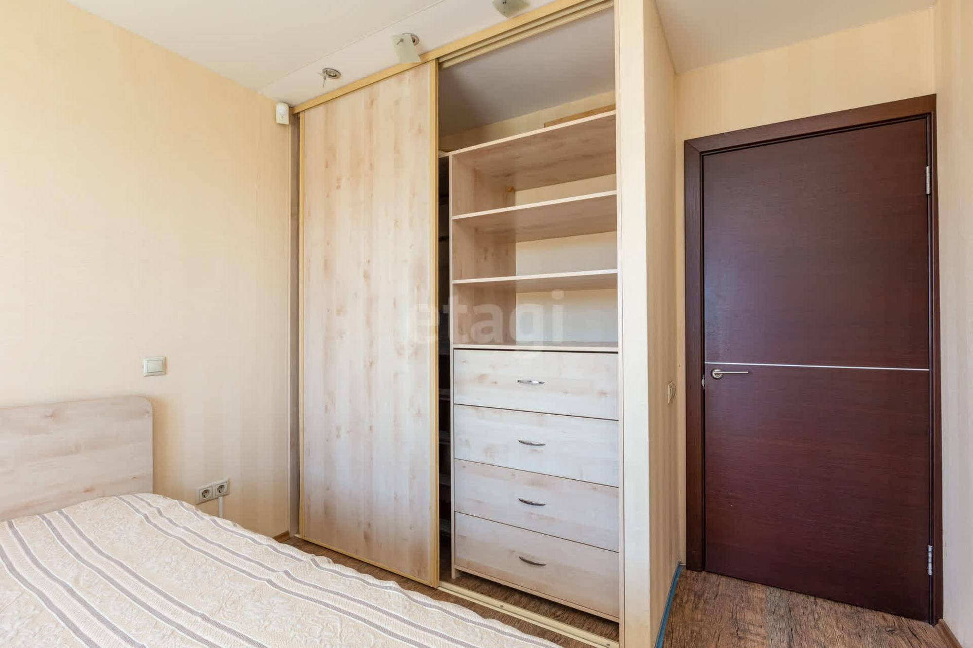 Сдать квартиру за 42 000 рублей на улица Фурманова