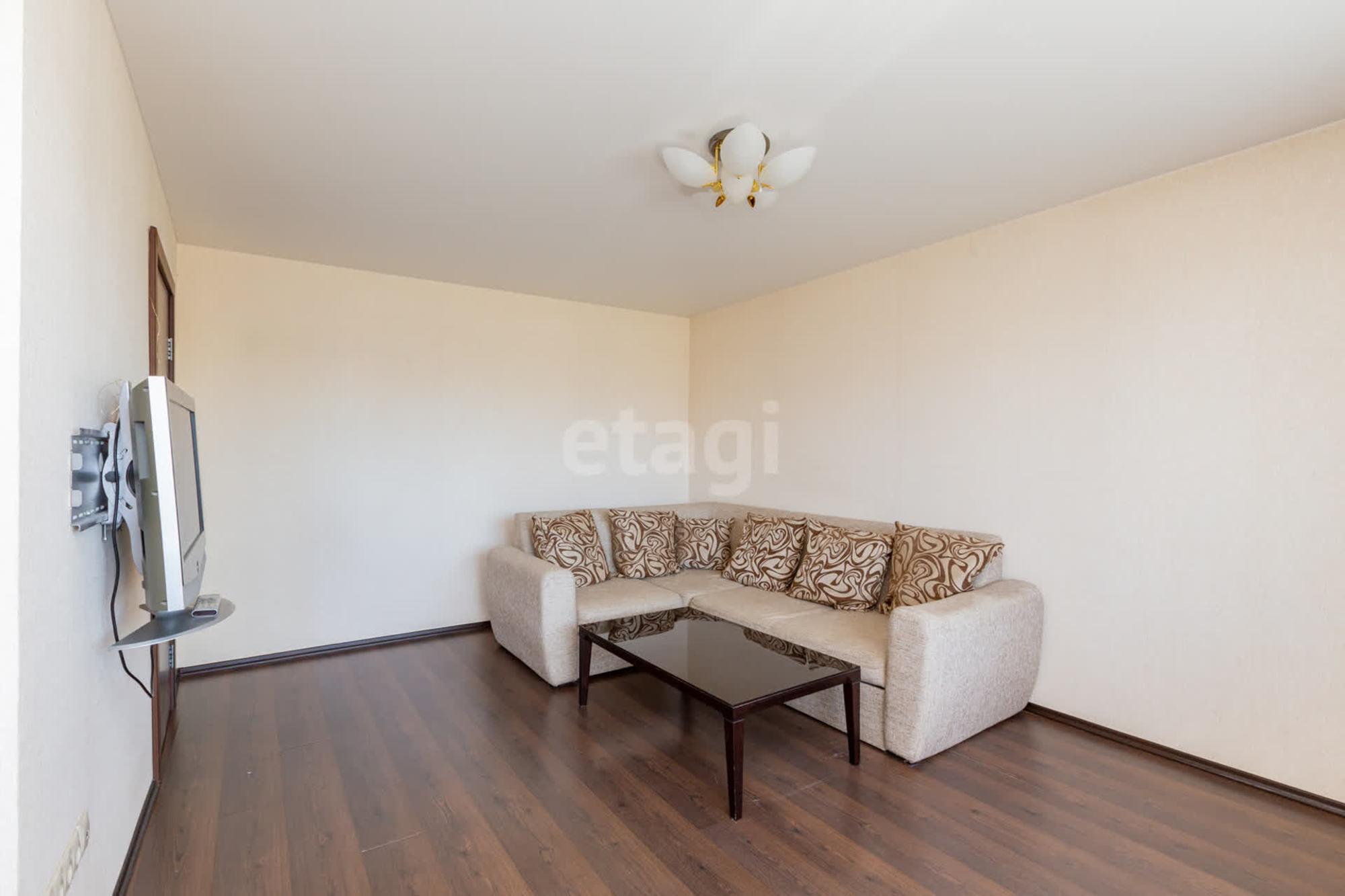 Сдать квартиру за 42 000 рублей на улица Фурманова