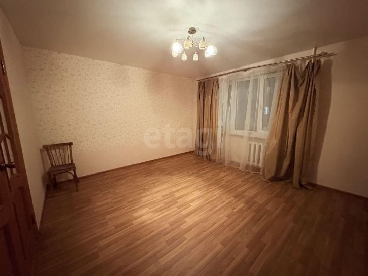 3-комн квартира улица Чкалова