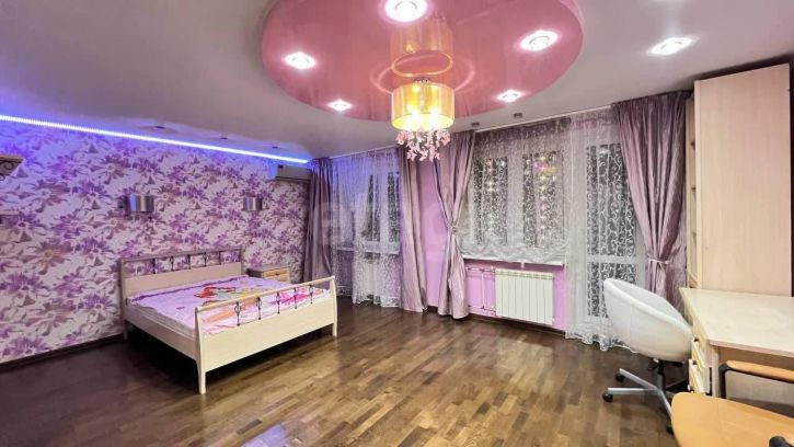 3-комн квартира улица Крестинского