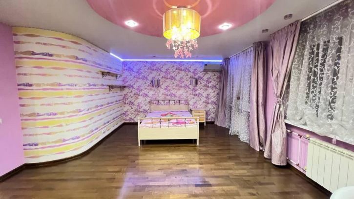 3-комн квартира улица Крестинского