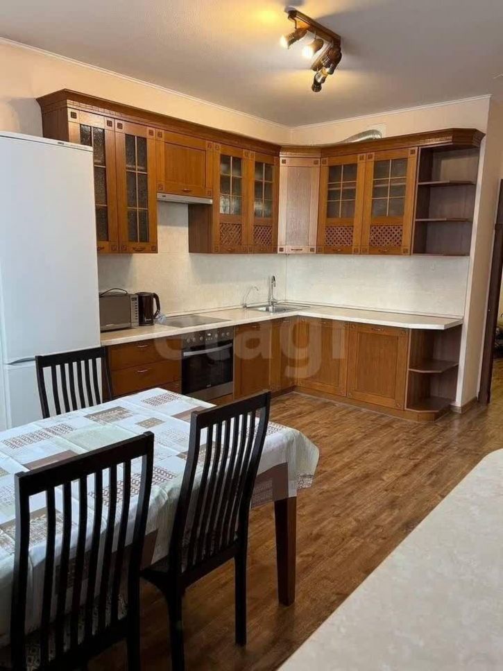 4-комн квартира улица Шейнкмана