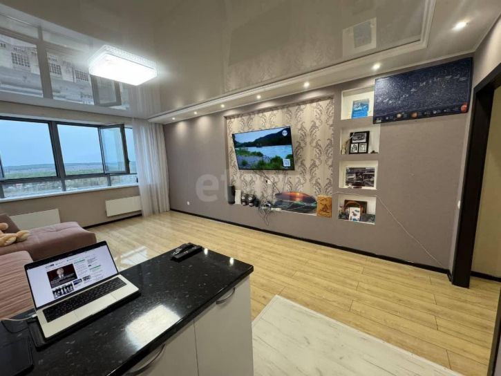 2-комн квартира улица 40-летия Комсомола