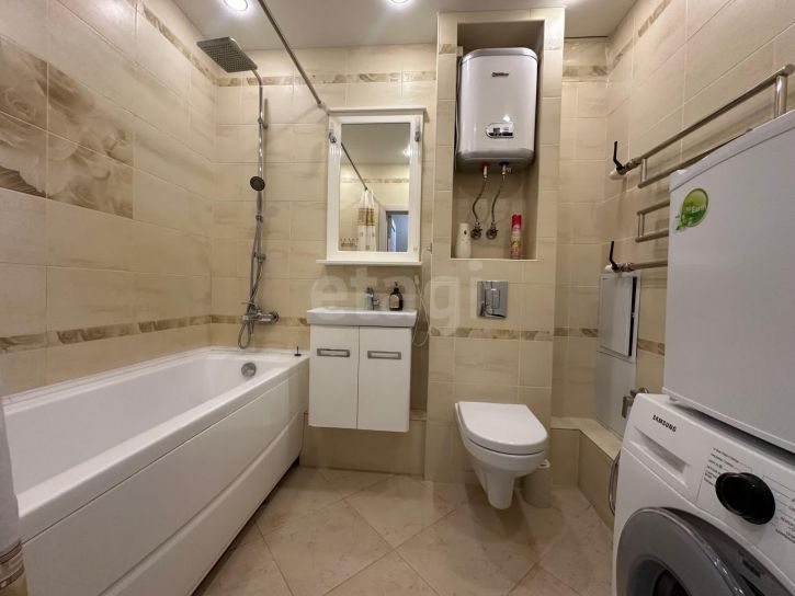 2-комн квартира улица Амундсена