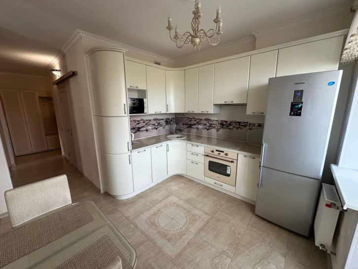 2-комн квартира улица Амундсена