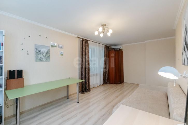 2-комн квартира улица Павла Шаманова