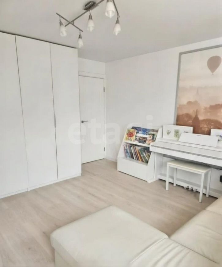 4-комн квартира улица Смазчиков