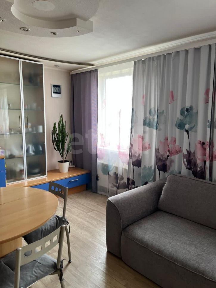 3-комн квартира Хрустальная улица