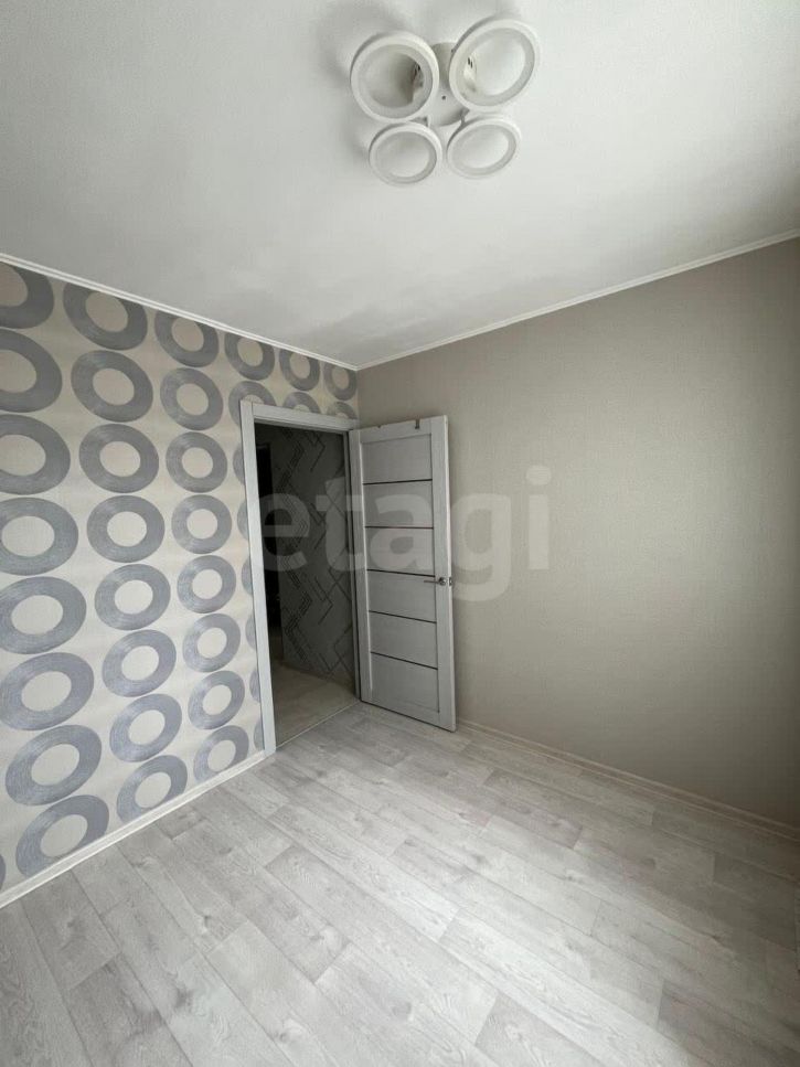 3-комн квартира Хрустальная улица