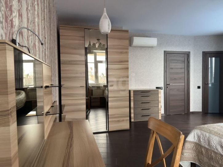 4-комн квартира улица Энгельса