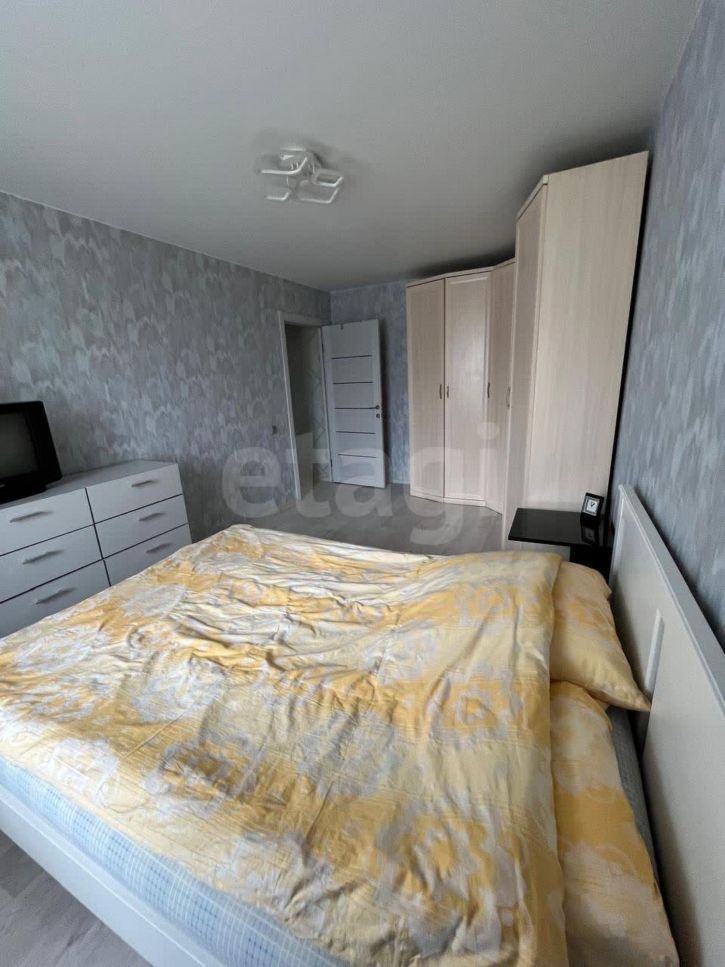 3-комн квартира Хрустальная улица