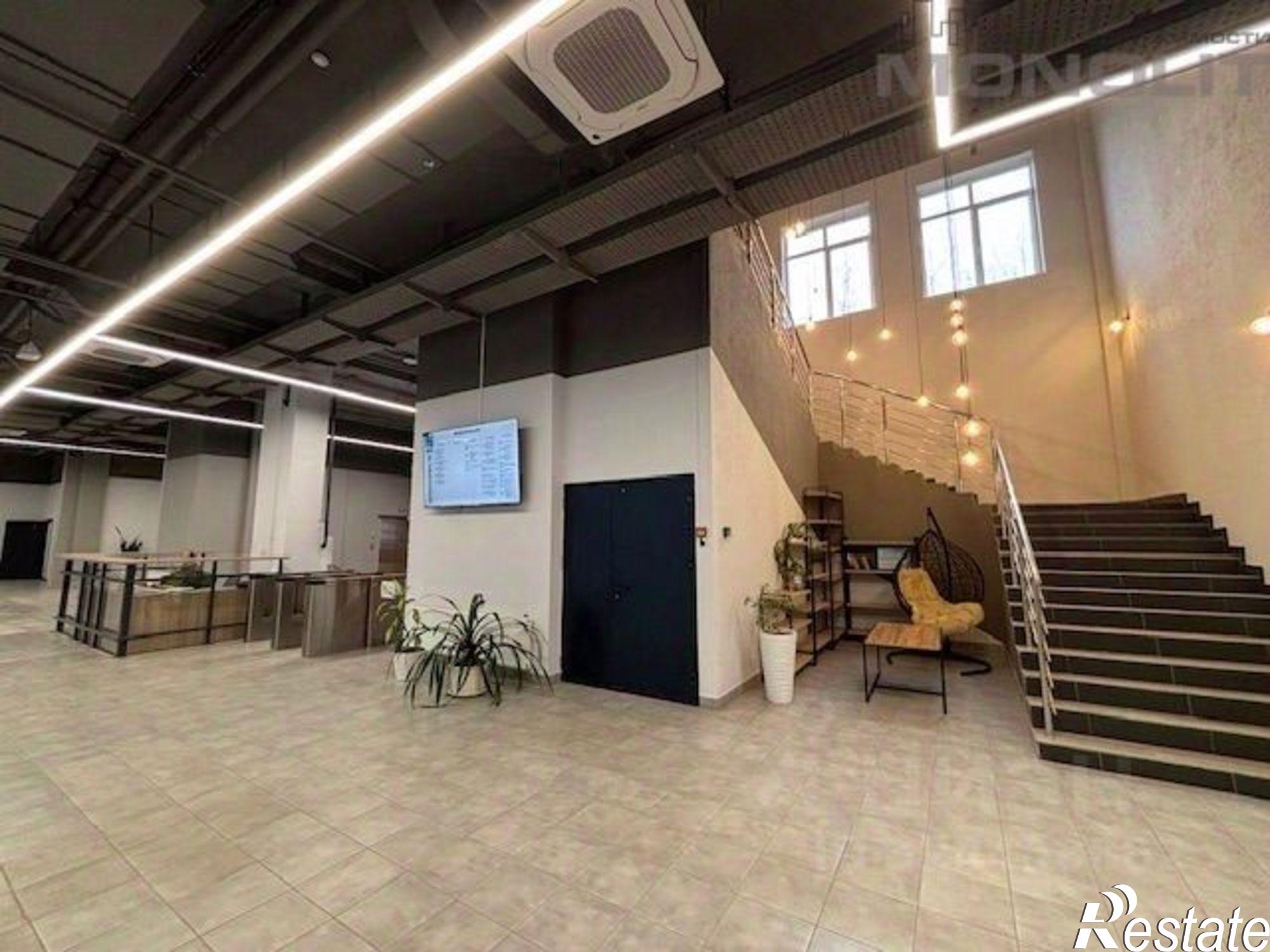 Сдать офис, помещение под офис за 190 000 рублей на Черепанова ул, 25