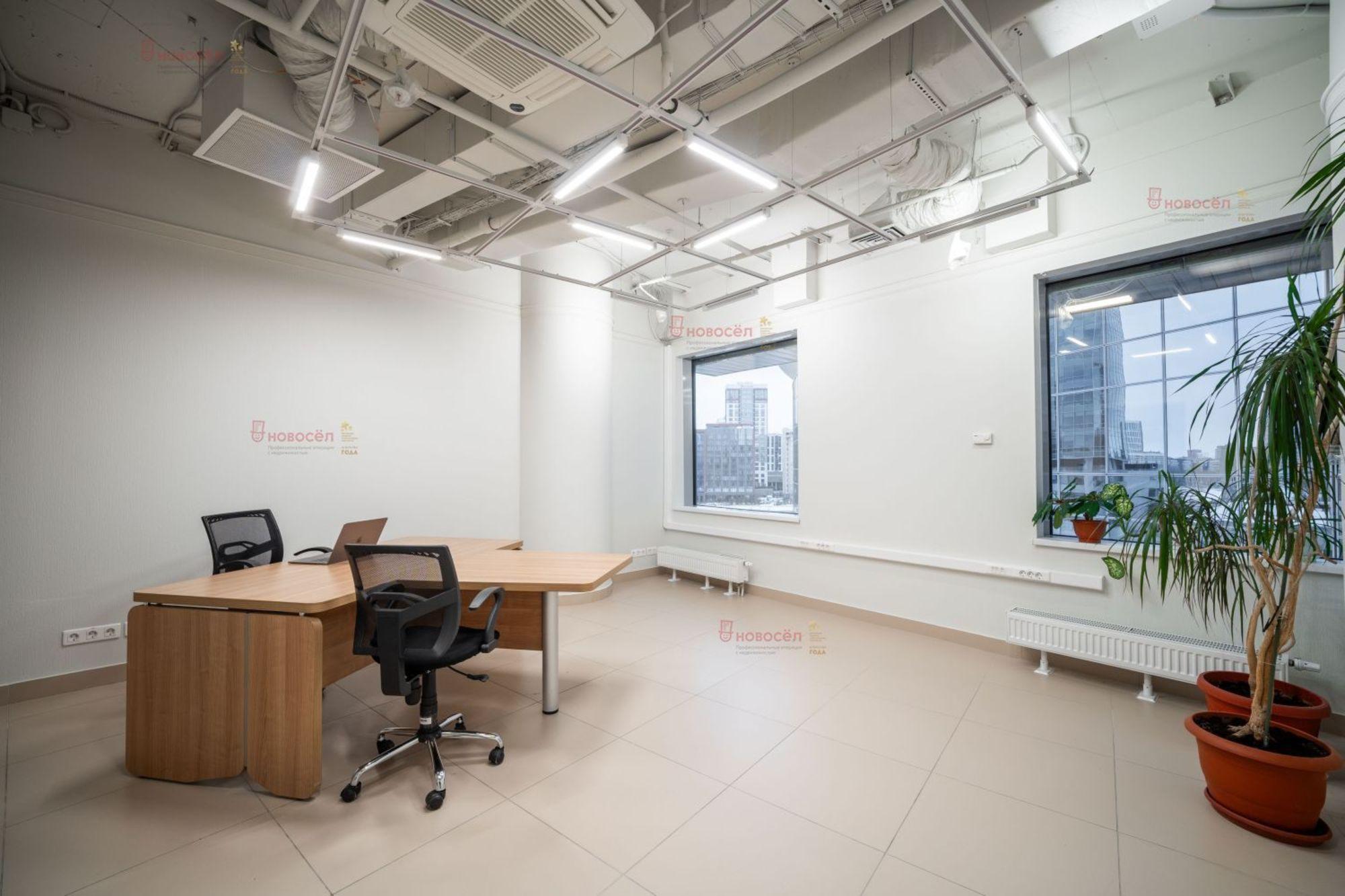 Сдать офис, помещение под офис за 406 980 рублей на Бориса Ельцина 3/2