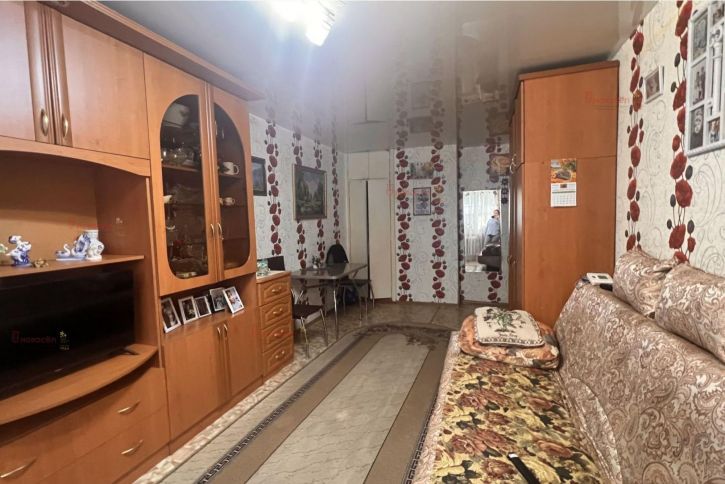 Комната 40-летия Октября 82