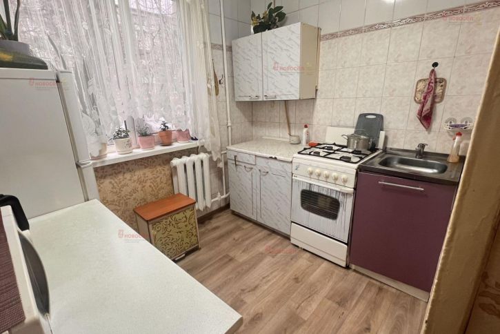 Комната 40-летия Октября 82