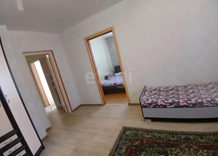 3-комн квартира улица Бакинских Комиссаров