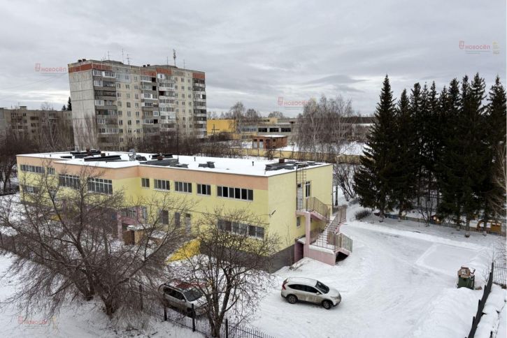 4-комн квартира Мурзинская 28/а
