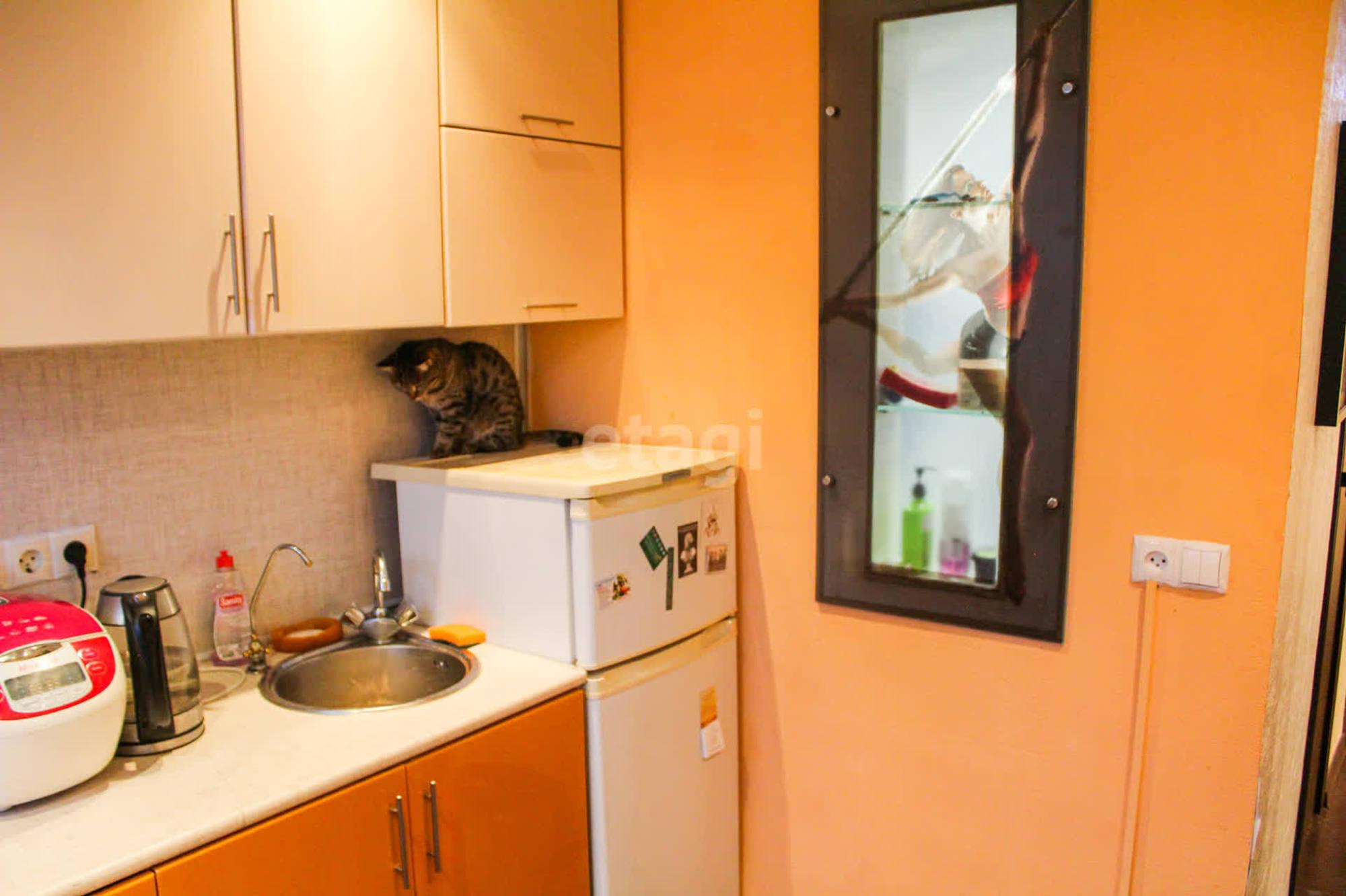 Продажа 2-комн квартиры Короткий переулок